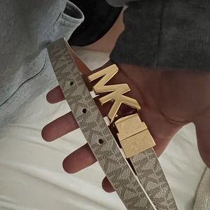 Micheal Kors belt